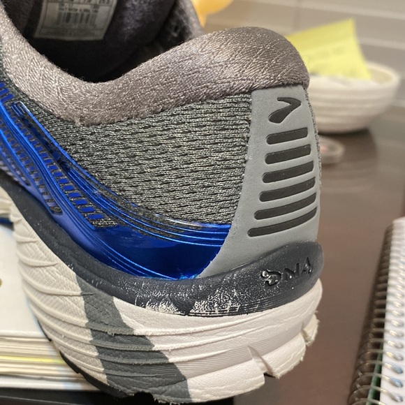 Brooks Adrenaline GTS 18- Grey/Blue/Black - Picture 6 of 9